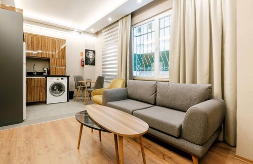 Yakuplu Apartment | Compact Flat 8 min to Torium Mall in Beylikduzu