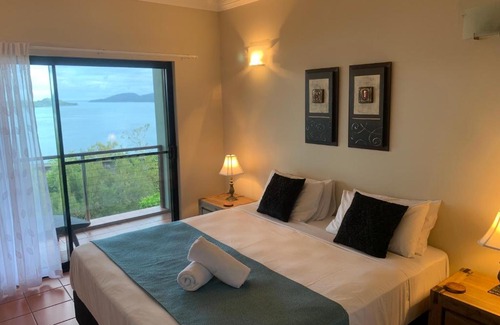 Hamilton Island Apartment | Compass Point 2