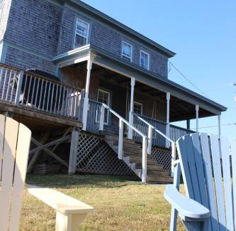 North Head Hotel | Compass Rose Heritage Inn