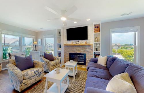 Topsail Beach House | Compass Rose