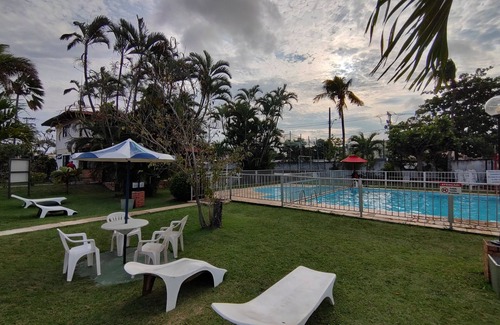 Jardim Excelsior Apartment | Complete bungalow in a condominium with swimming pool, in the central region of Cabo Frio.
