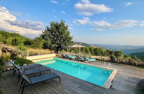 Saint-Leger-de-Peyre House | Complete restoration in a sheepfold surrounded by an exceptional landscape