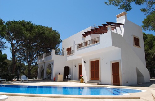 Cala d'Or Villa | Completely renovated villa with private pool, solarium and barbecue