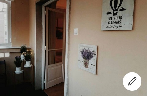 Avenida de Roma Apartment | Completely refurbished apartment! Green areas/shops/metro 5min ideal for families!