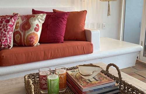 Amapas Condo | Completely Remodeled Oceanfront Condo on Los Muertos Beach