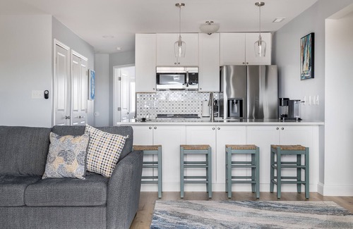 Emerald Isle Condo | Completely renovated beach view Condo in Queens Court Resort!
