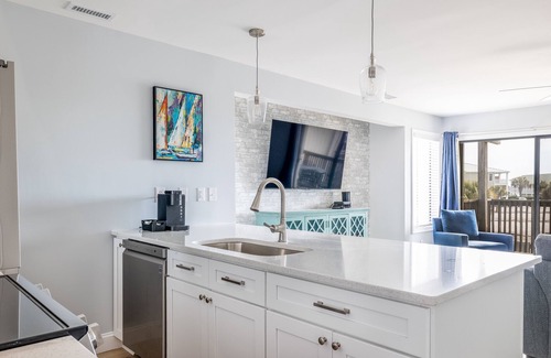 Emerald Isle Condo | Completely renovated beach view Condo in Queens Court Resort!