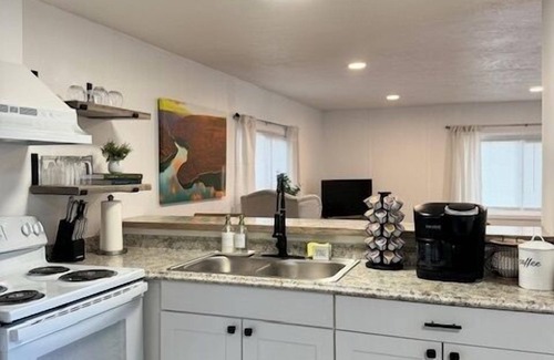 Rock Springs House | Completely Renovated 2bed 1 bath with sofa bed