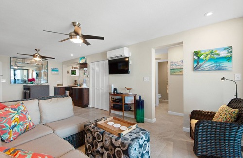 Red Hook Condo | Completely Renovated, Gorgeous - WOW Views & Breezes! 5/5 Exceptional Reviews!