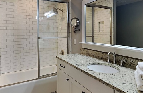 Destin House | Completely Restored Destin Home! Steps to HarborWalk and Local Dining!