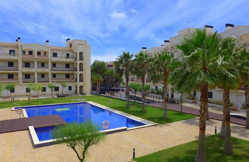 Miami Platja Apartment | COMPLEX OF APARTMENTS WITH DIRECT ACCESS TO THE BEACH