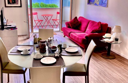 Clusane Apartment | Con Vista Mozzafiato sul Lago D'iseo, Ideale per Famiglie, Amici, Coppie