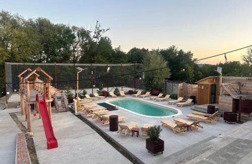 Horezu House | Conacul Voievozilor