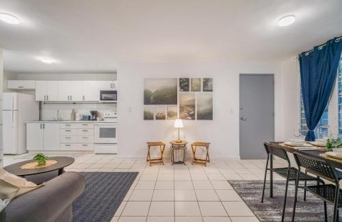 San Mateo Apartment | Condado Home - Private Back yard