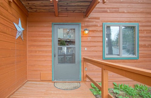 Snowshoe Condo | Condo ∙ 1 bedroom ∙ 7 guests