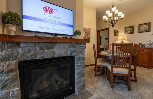 Snowshoe Condo | Condo ∙ 2 bedrooms ∙ 6 guests