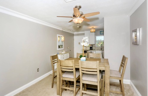 Siesta Key Condo | Condo# 319 Located across the street from Siesta Key Beach, Gulf and Pool View Condo!