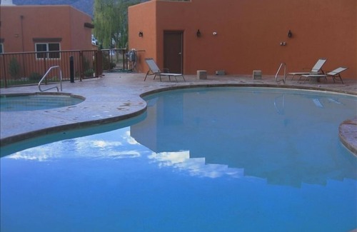 Okanagan-Similkameen Condo | Condo by the Lake-With Picture Postcard View of Lake & City