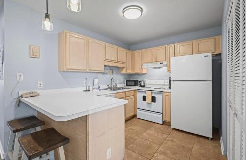 Gulf Shores House | Condo in Gulf Shores King Suite
