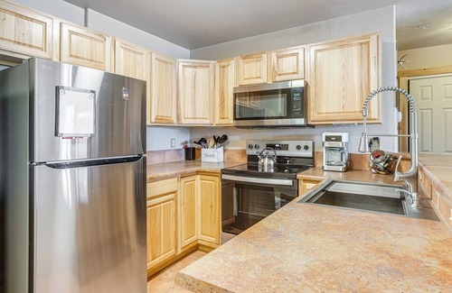 Fraser Condo | Condo Near Winter Park Resort + Steps From Shuttle