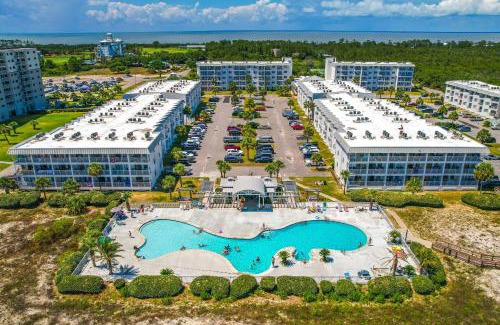 Fort Morgan Apartment | Condo on Beach with Balcony in Gulf Shores!