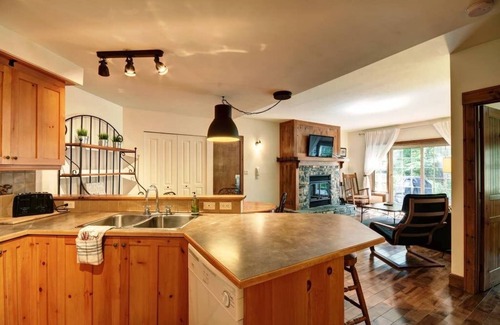 Mont-Tremblant Condo | Condo - on the mountain, surrounded by nature, Ski-in/out