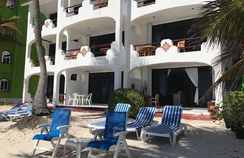 Akumal House | Condo Playa Blanca #1 by Ecobeaches