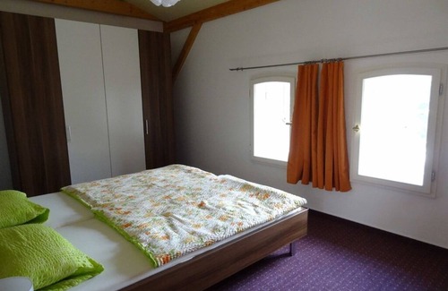 Mehrow Condo | Condo-Private Bathroom-2 Schlafzimmer