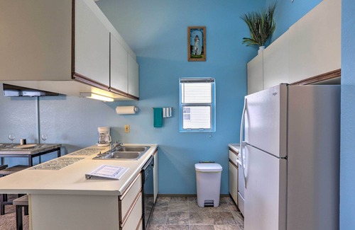 Oak Harbor Condo | Condo w/Balcony, Dock & Access to Lake Erie