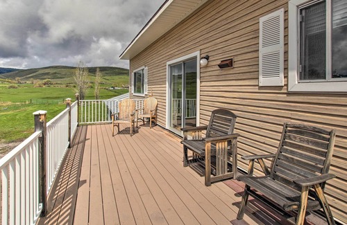 St. Charles Condo | Condo w/Balcony, Fire Pit - 6 Mi to Bear Lake