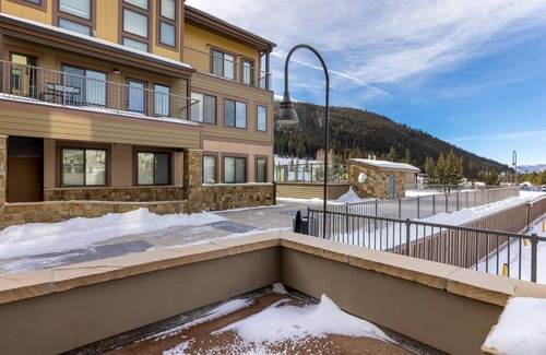 Mountain House Condo | Condo w/Bright & Open Layout & Close to River Run & Lakeside Village!