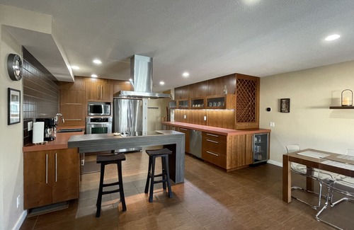 Sicamous Apartment | Condo w/oversize garage, walking distance to grocery, restaurants, bars, beach