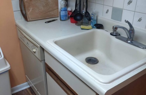 Bensalem Condo | Condo with 1 bedroom, livingroom and bathroom
