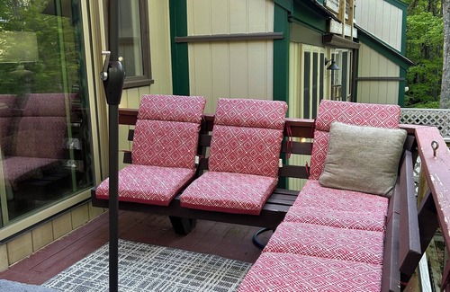 Sugar Mountain Condo | Condo with a true cabin vibe in Sugar Mountain!