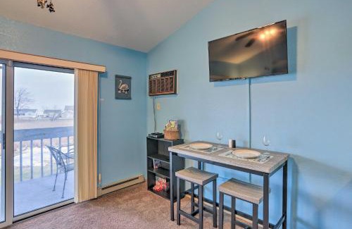 Oak Harbor Apartment | Condo with Balcony, Dock and Access to Lake Erie