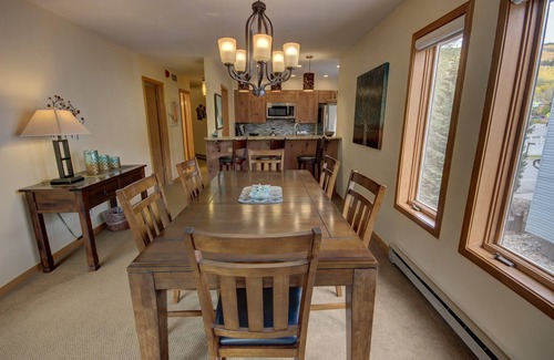 Mountain House Condo | Condo with private laundry & pool & hot tub onsite