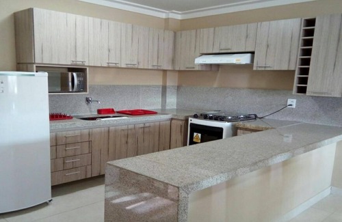 Maria Auxiliadora RV Rental | Condomínio Hotel Canarius Residence de Gravatá Pe. Flat 101 Térreo Nascente.
