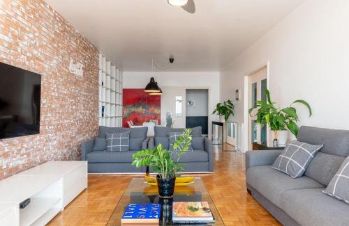 Centro Historico Apartment | Condomínio Marechal Trompowsky by LikeHome