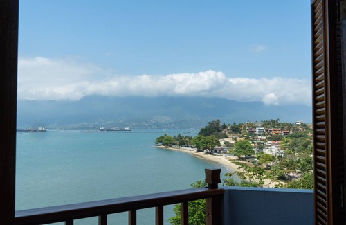 Pontal da Cruz House | Condominium with stunning views of Ilhabela