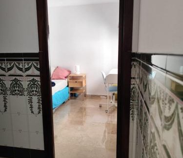 La Goleta House | Confortable habitación céntrica en piso privado