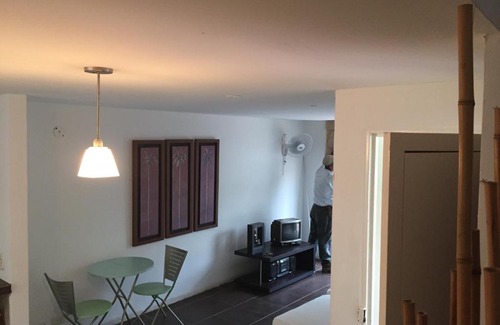 Girardot House | Conjunto Buganviles -