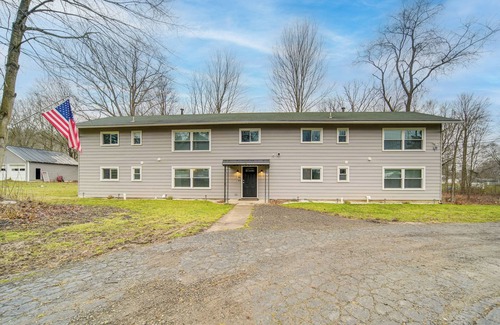 Conneaut Lake Apartment | Conneaut Lake Apartment < 1 Mi to Waterfront!