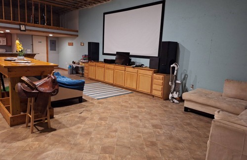 Troutman Apartment | Connect with nature on private horse farm. Kid & Pet friendly