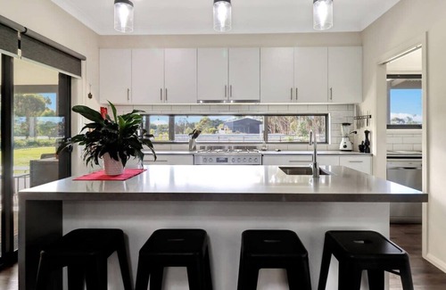 Connewarre House | Connewarre Country Escape I Sleeps 12