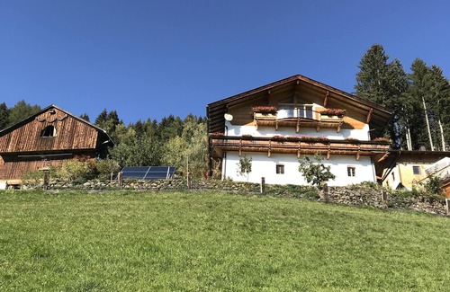 Gaimberg Apartment | Connoisseur’s holiday – let your hair down, far away from the madding crowd