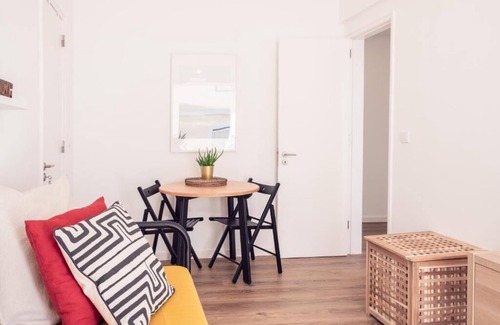 Santa Maria Maior Apartment | Conqvistador Apartment with balcony 1