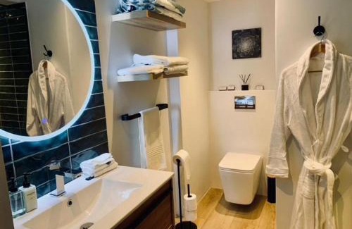 Constantia Cabin | Constantia Winelands Lodge