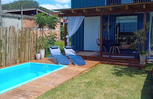 Dom Pedro de Alcantara Cottage | Container house, cozy, practical and romantic. Accepts pets up to 10kg