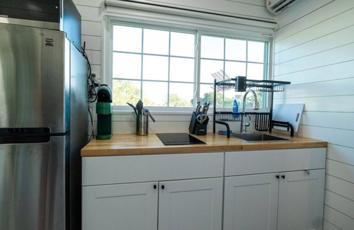 Fort Worth Apartment | Container-Home 15 mins from FWTX | Pets Welcome