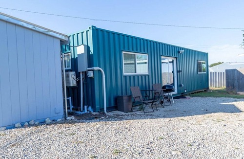 Fort Worth Apartment | Container-Home 15 mins from FWTX | Pets Welcome